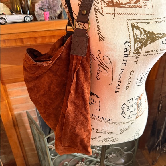 Brown Suede Women's Bag Handmade in Spain - Picture 2 of 4